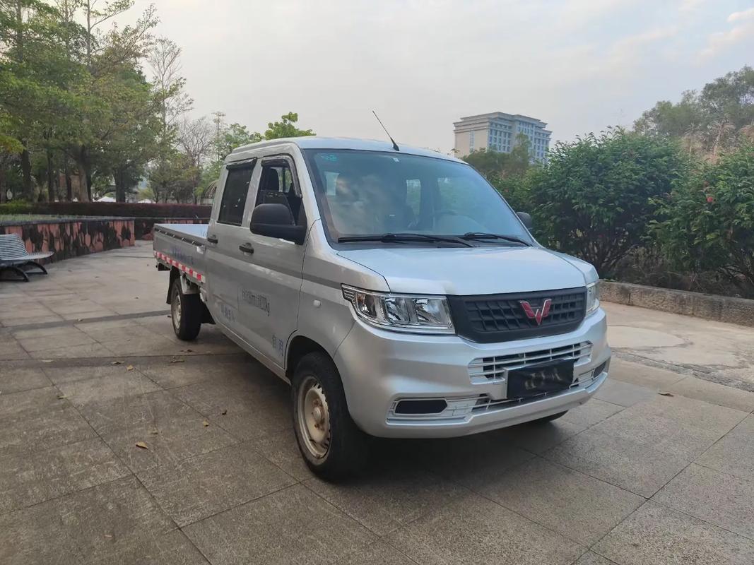 微型平板小貨車(chē)貨運(yùn)價(jià)格微型平板小貨車(chē)貨運(yùn)價(jià)格及圖片
